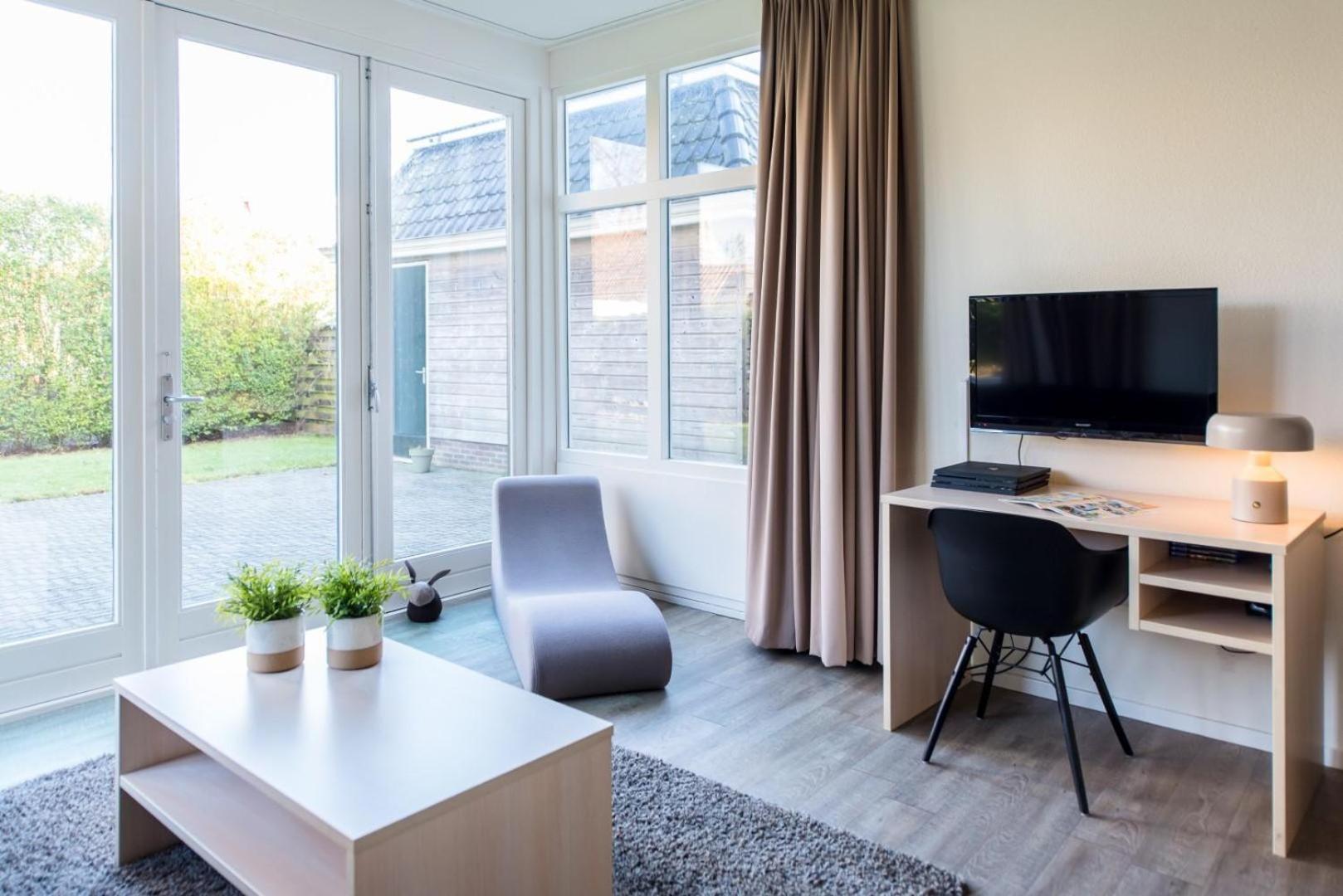 Staetige Dames Apartment Nes  Exterior photo